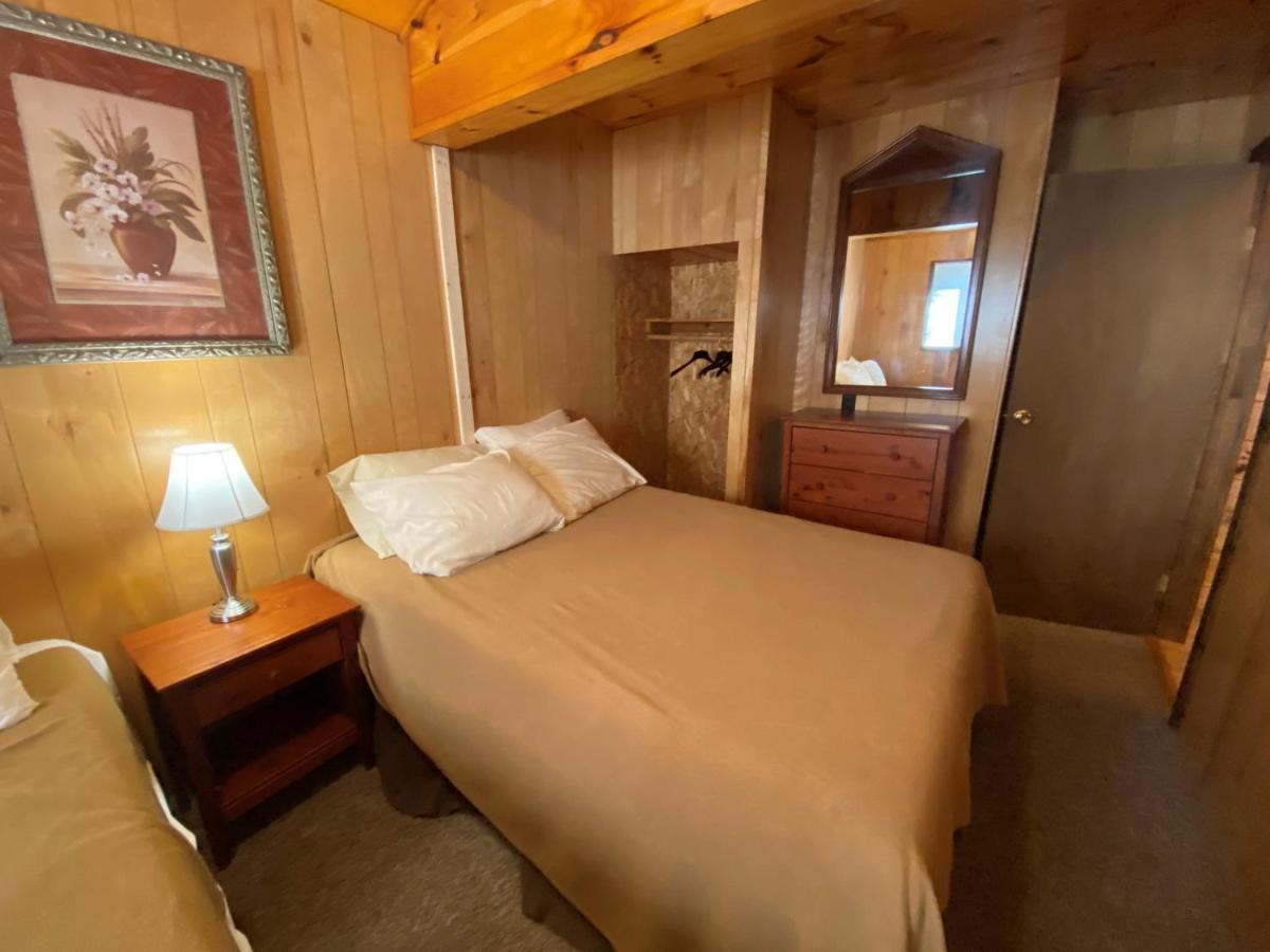 Boulders Resort Лейк Джордж Екстериор снимка